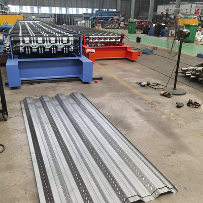Rotolo della piattaforma di JCX che forma il rotolo automatico della piattaforma della struttura di acciaio del metallo della macchina che forma macchina