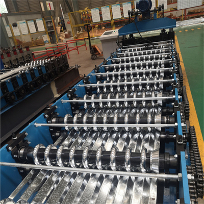 Rotolo ad alta velocità del pannello del tetto del galvalume che forma macchina 0.3-1mm usati per la famiglia