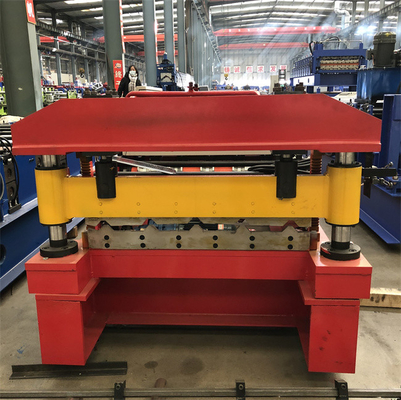 Rotolo ad alta velocità automatico del pannello del tetto che forma uso della macchina per il materiale da costruzione