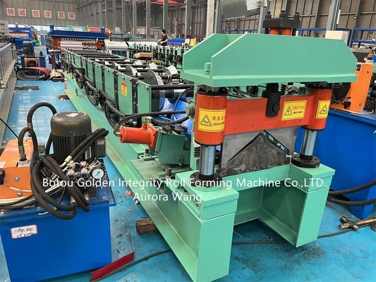 Lo strato coniato a freddo del tetto del metallo di buona qualità colora il rotolo d'acciaio che forma la macchina d'acciaio di Ridge Cap Cover Roll Forming del tetto