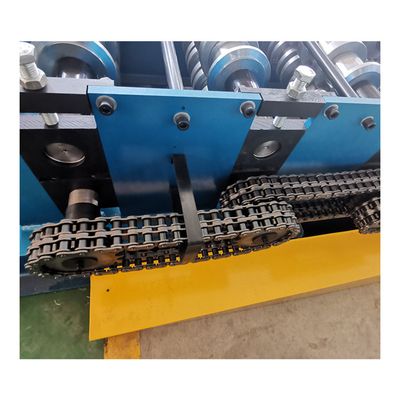 rotolo del tetto della costruzione che forma certificazione di iso del CE di controllo dello SpA della macchina