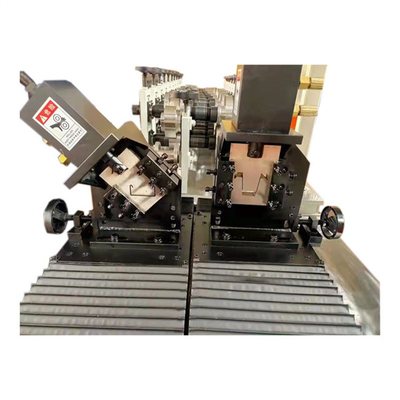 Luce ad alta velocità Keel Stud And Track Machine d'acciaio del metallo per il muro a secco