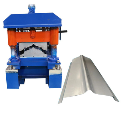 Metallo che copre metà di Ridge Capping Roll Forming Machine dello strato intorno a Ridge Hat Machine