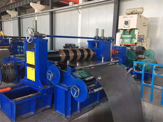 Linea di taglio d'acciaio galvanizzata macchina 180KW di colore completamente automatica