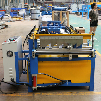 Macchina della cucitura di condizione della serratura della clip del bottone automatico per lo strato del tetto della vite