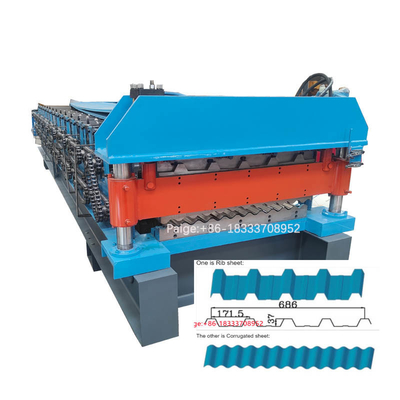 rotolo del pannello del tetto di 686 762 doppi strati che forma controllo dello SpA della macchina 380V