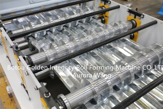 Il rotolo d'acciaio di colore automatico che forma la macchina ha costato le mattonelle di tetto di profilo di IBR 686 che fanno il prezzo del macchinario