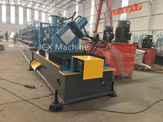 Manica del UC della macchina di 15-35m/Min Metal Stud And Track con la perforazione di H